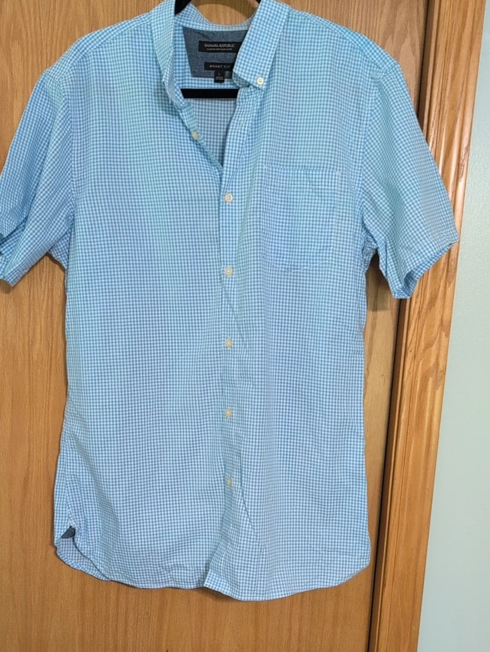 Banana Republic Light Blue Mini Gingham Short Sleeve Button-Down Shirt